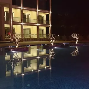 Le Palms & Hotel